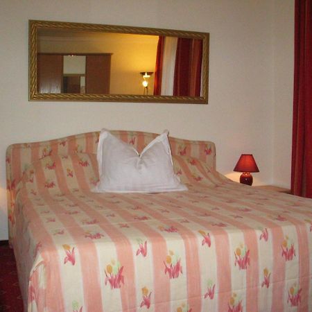 Hotel Winzerverein Zeltingen-Rachtig Kültér fotó