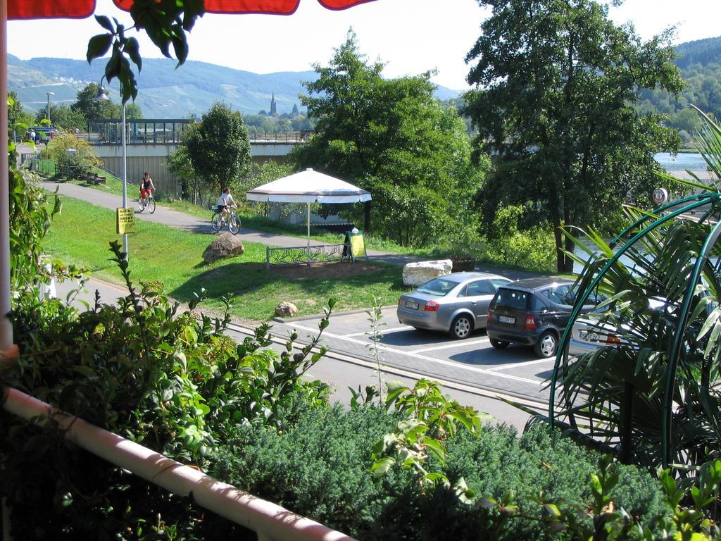 Hotel Winzerverein Zeltingen-Rachtig Kültér fotó